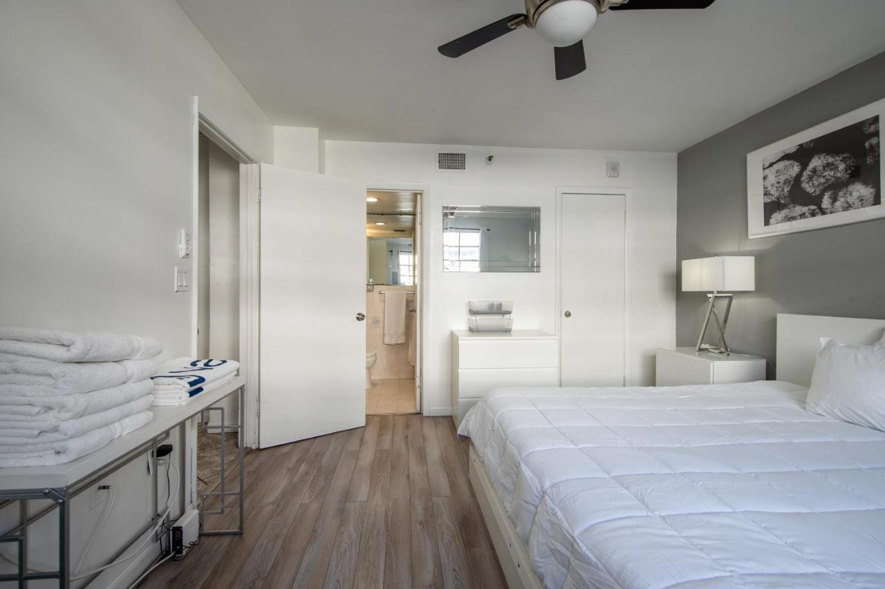 Appartamento Collins Chic Miami Beach Esterno foto
