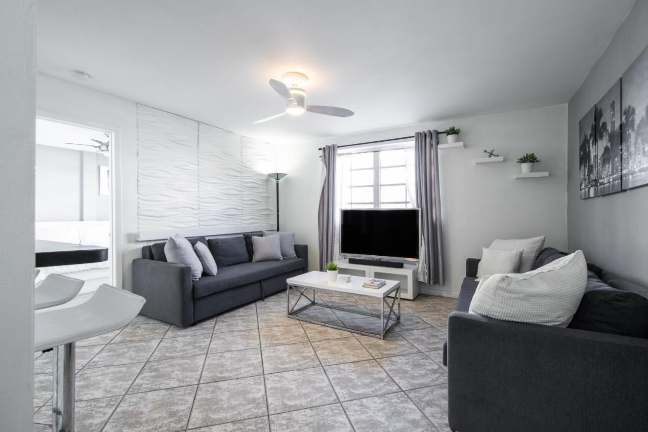 Appartamento Collins Chic Miami Beach Esterno foto